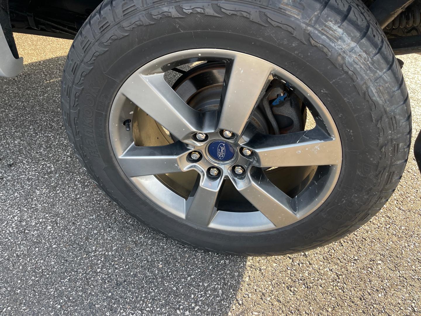 2017 Silver /Black Ford F-150 XLT SuperCrew 5.5-ft. Bed 4WD (1FTEW1EG4HF) with an 3.5L V6 DOHC 24V TWIN TURBO engine, 10 Speed Auto transmission, located at 11115 Chardon Rd. , Chardon, OH, 44024, (440) 214-9705, 41.580246, -81.241943 - Photo#15